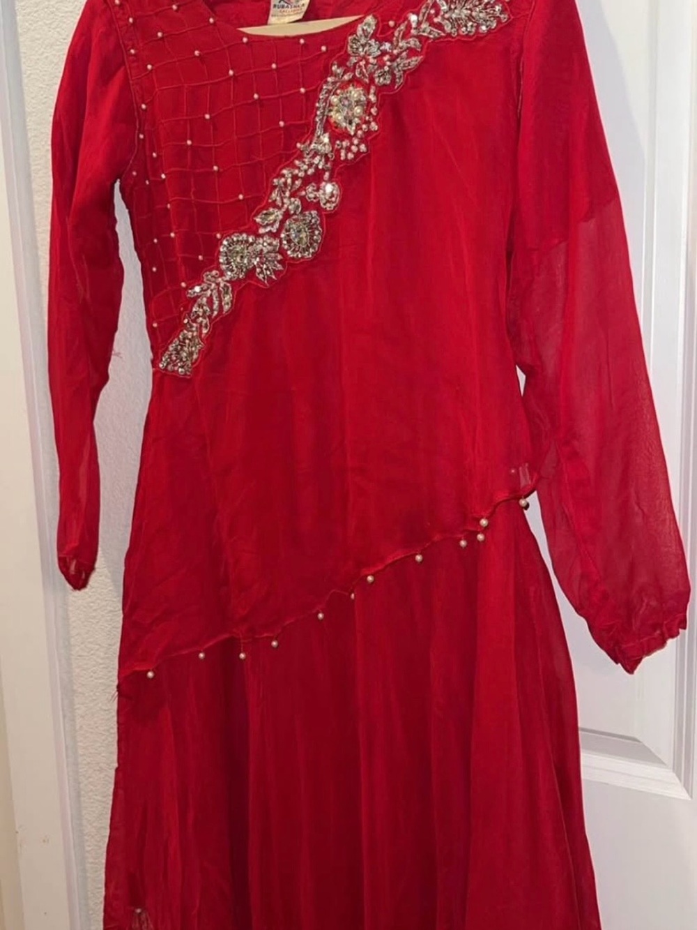 Red Embellished Long-Sleeve Women's Dress - Picture 3 of 6